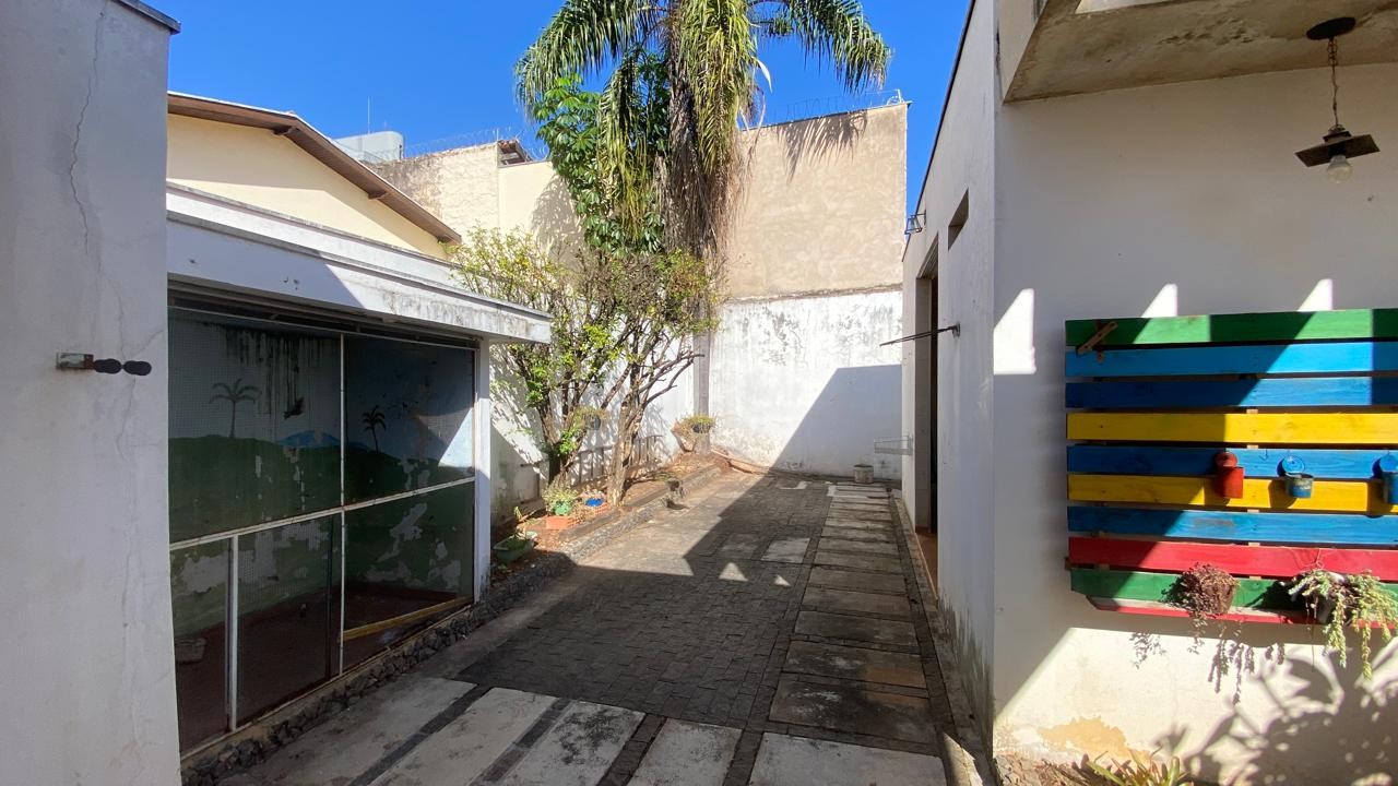 Casa, 4 quartos, 437 m² - Foto 29