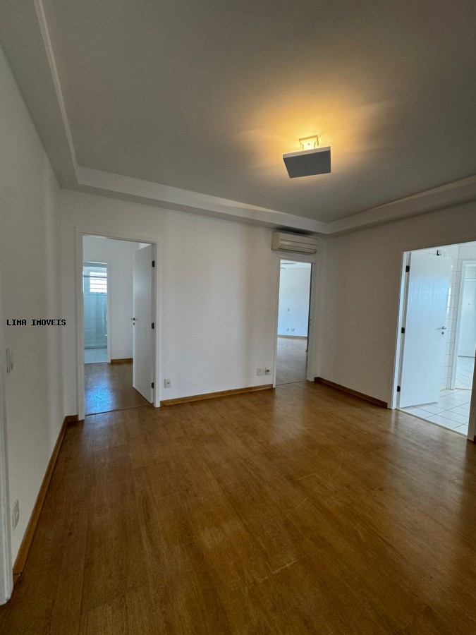 Apartamento, 3 quartos, 232 m² - Foto 11