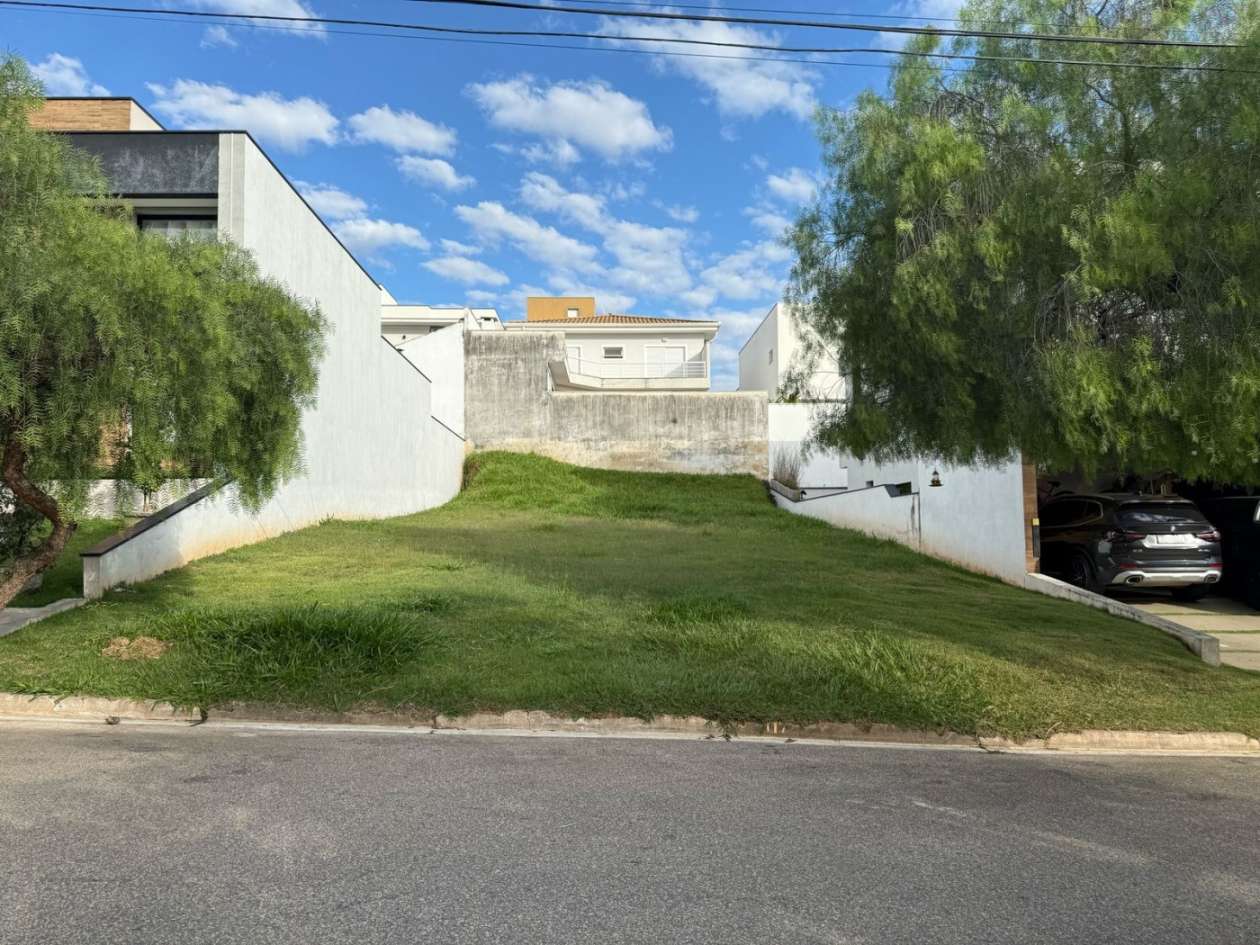 Terreno, 300 m² - Foto 1