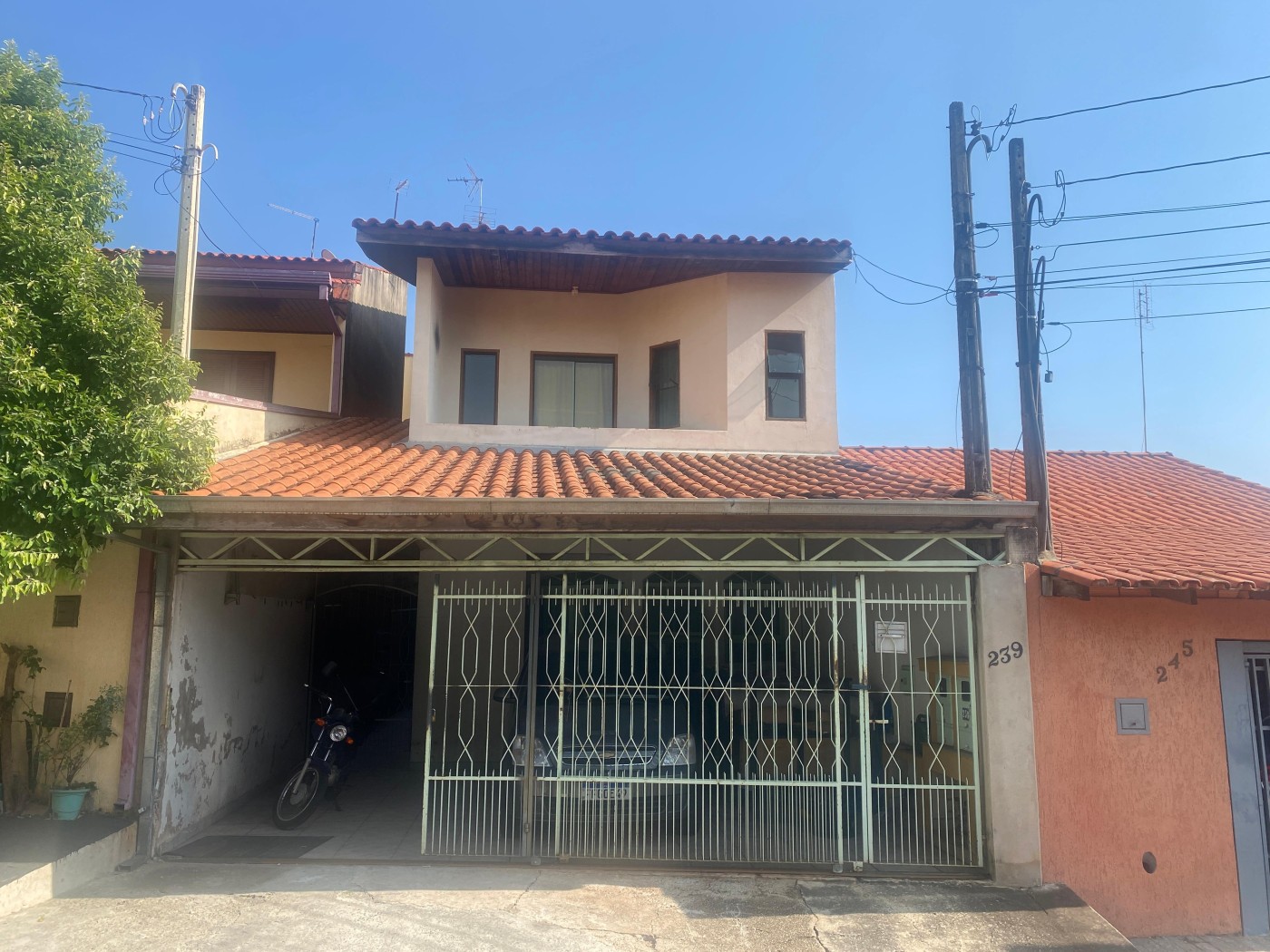 Casa, 5 quartos, 264 m² - Foto 1