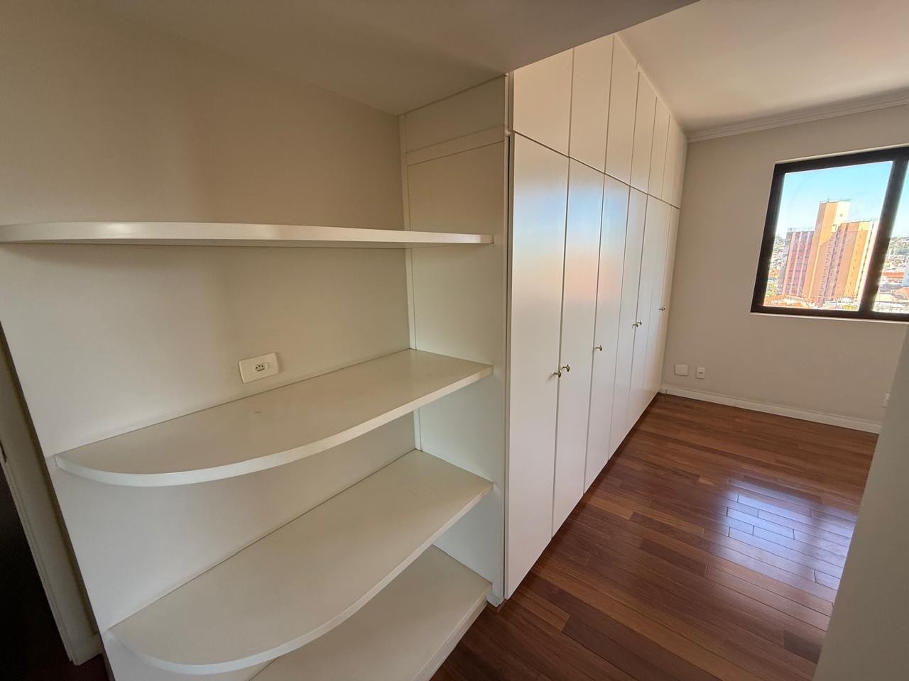 Apartamento, 4 quartos, 250 m² - Foto 1